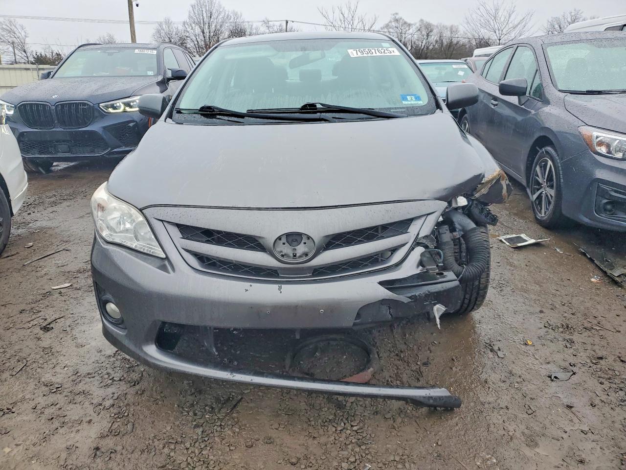 2011 TOYOTA COROLLA LE photo 13