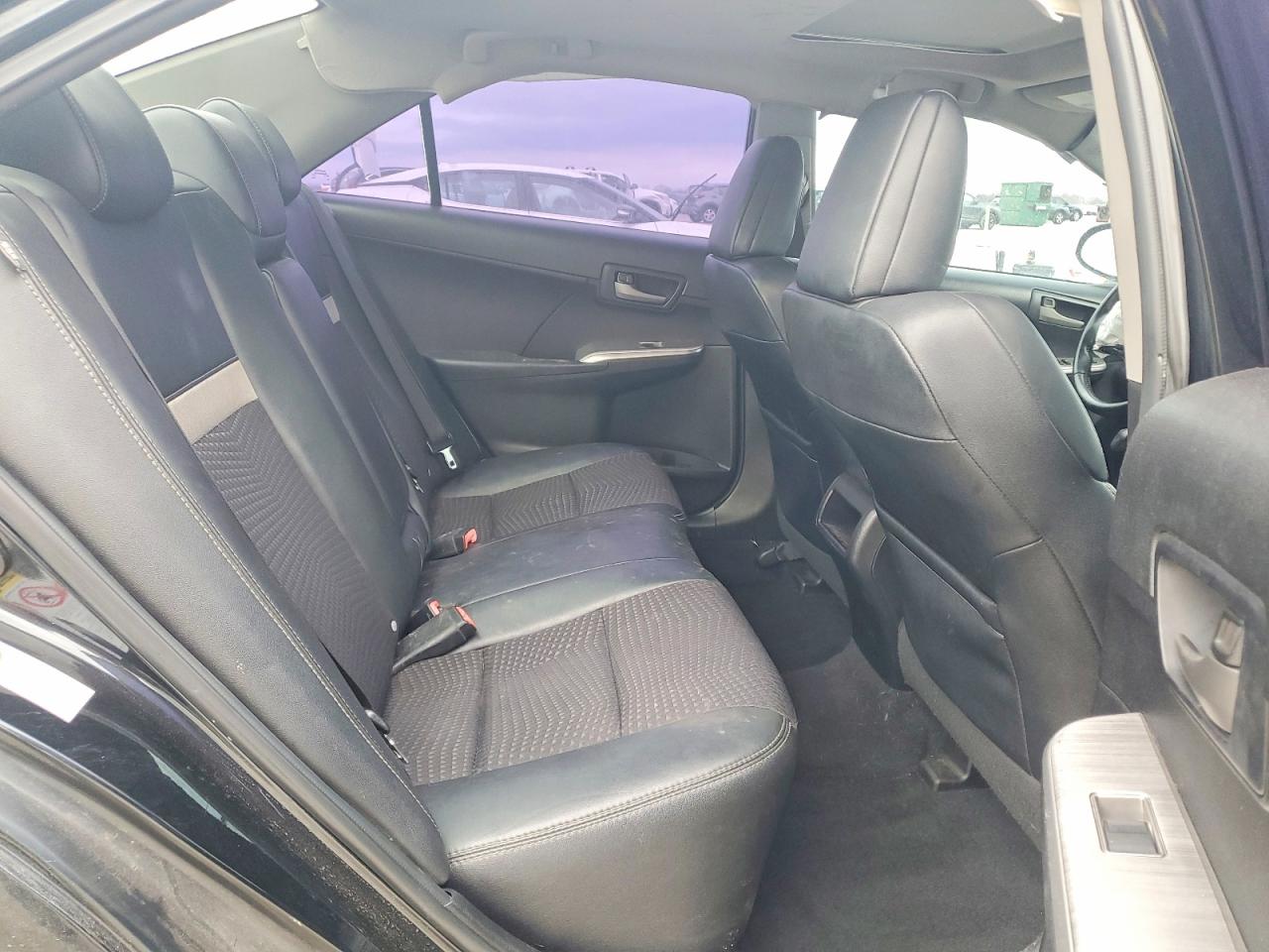 2012 TOYOTA CAMRY SE photo 19