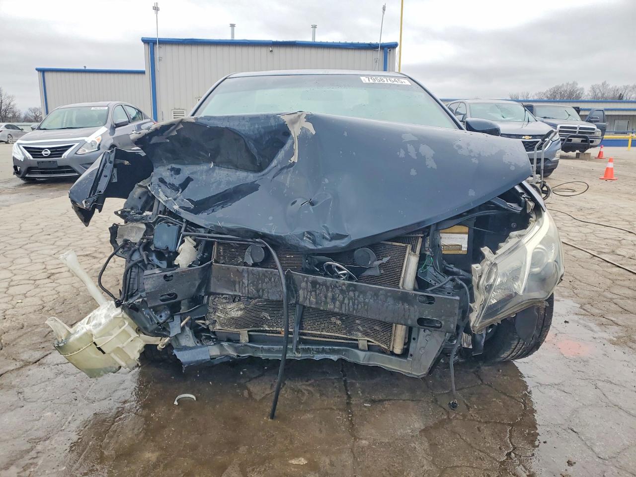 2012 TOYOTA CAMRY SE photo 9