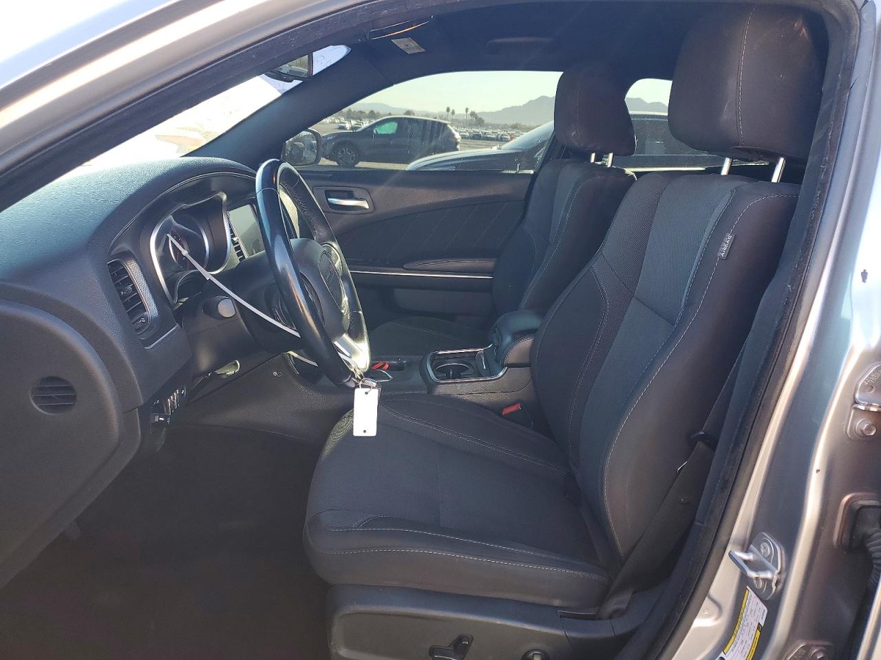 2016 DODGE CHARGER SXT photo 19