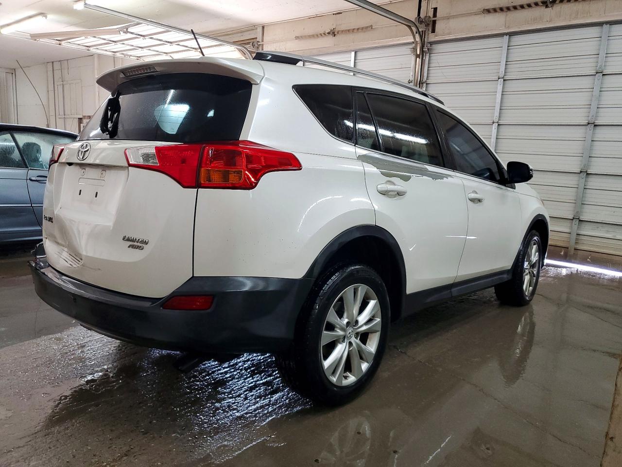 2014 TOYOTA RAV4 LIMITED photo 7