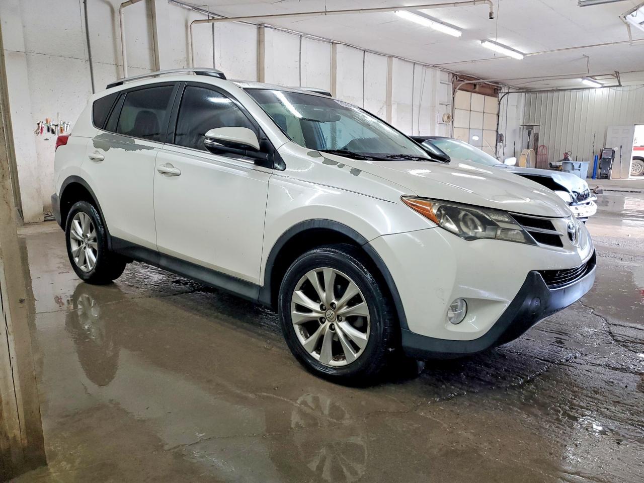 2014 TOYOTA RAV4 LIMITED photo 10