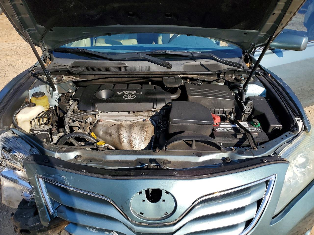 2010 TOYOTA CAMRY LE photo 41