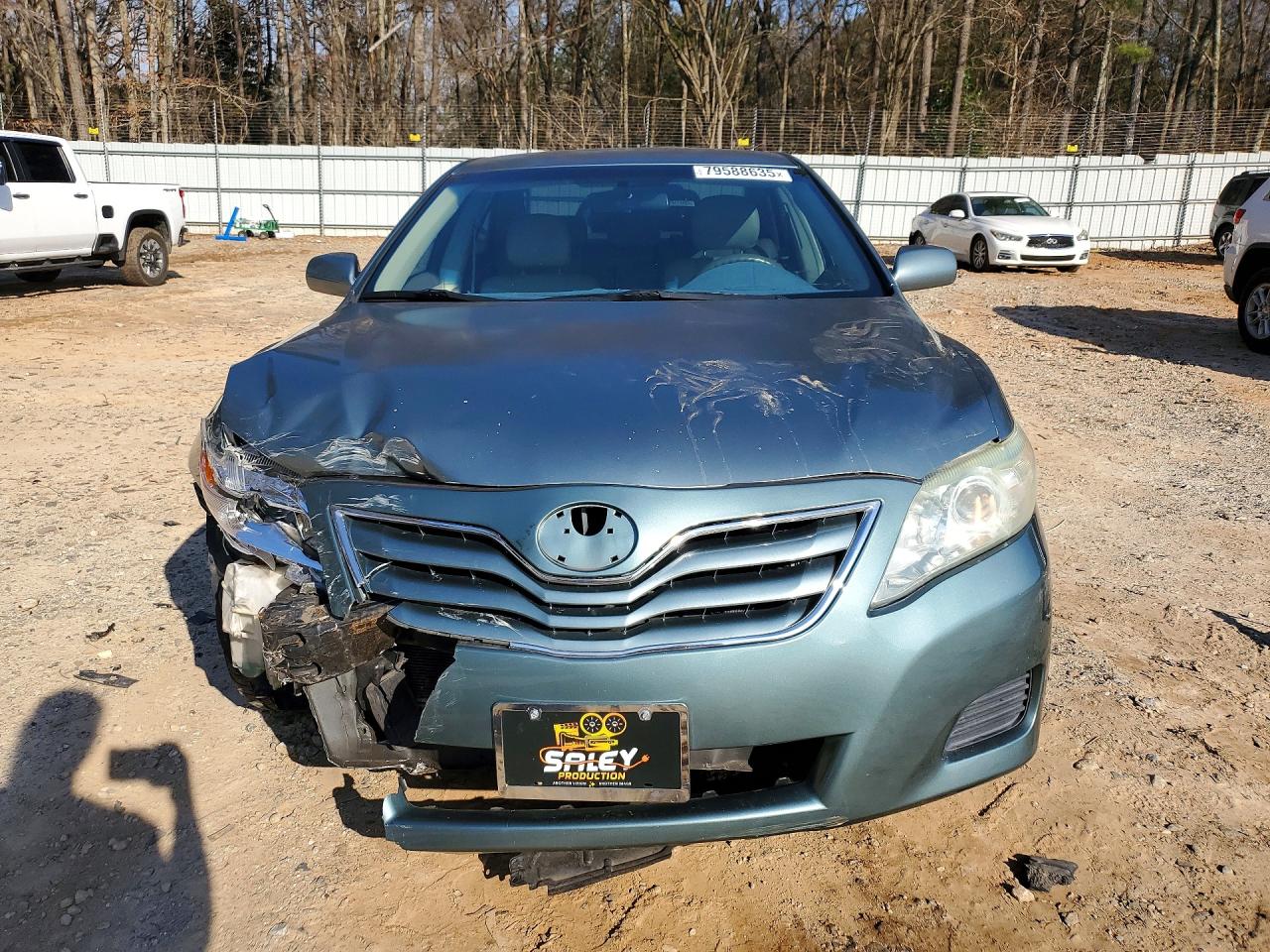 2010 TOYOTA CAMRY LE photo 17