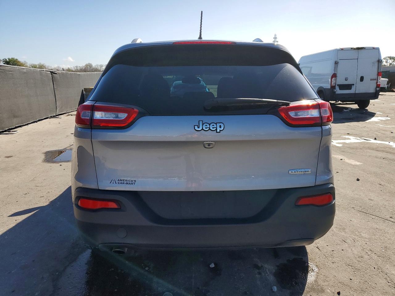 2018 JEEP CHEROKEE LATITUDE photo 11