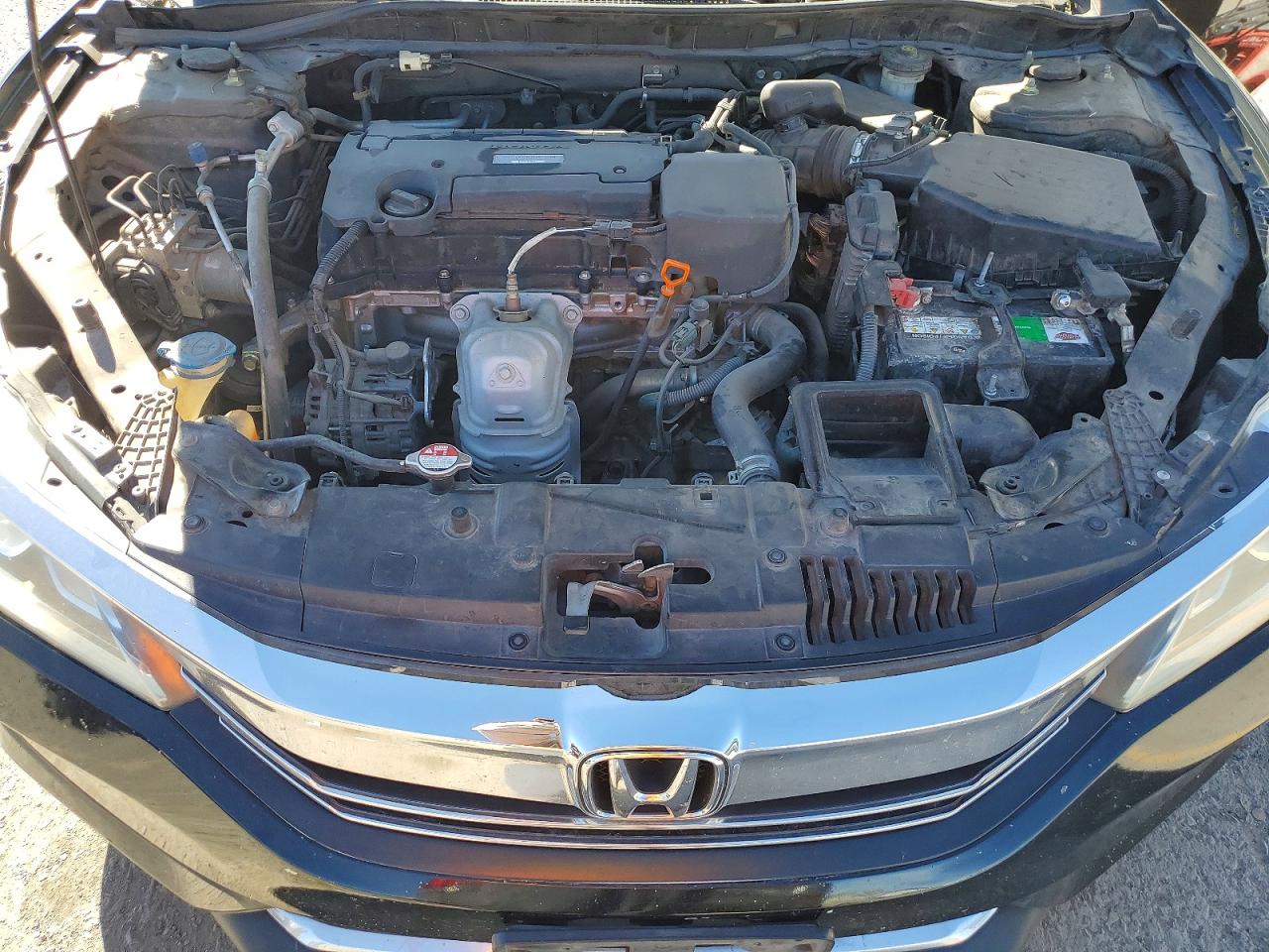 2016 HONDA ACCORD LX photo 11