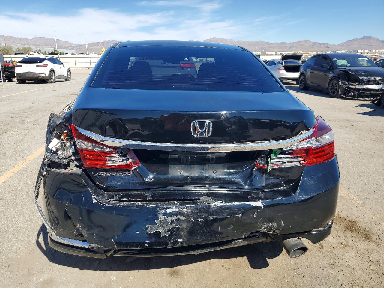2016 HONDA ACCORD LX photo 6