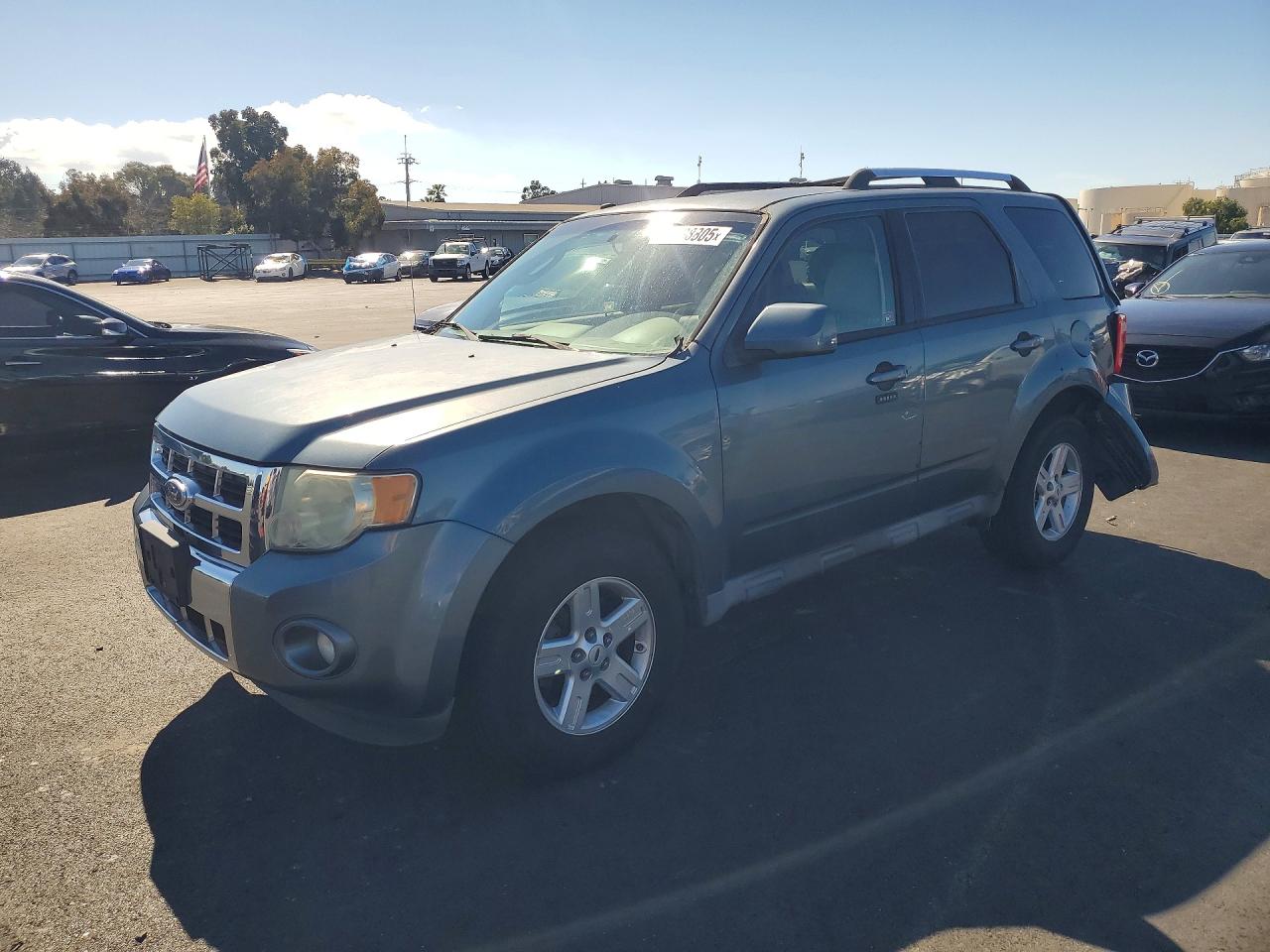 2010 FORD ESCAPE