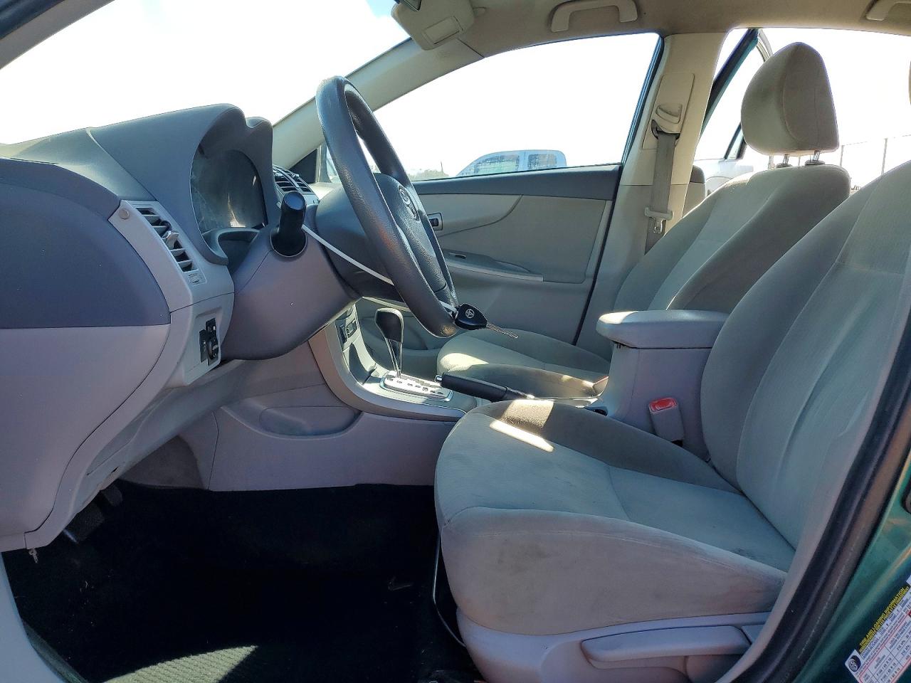 2010 TOYOTA COROLLA BASE photo 13