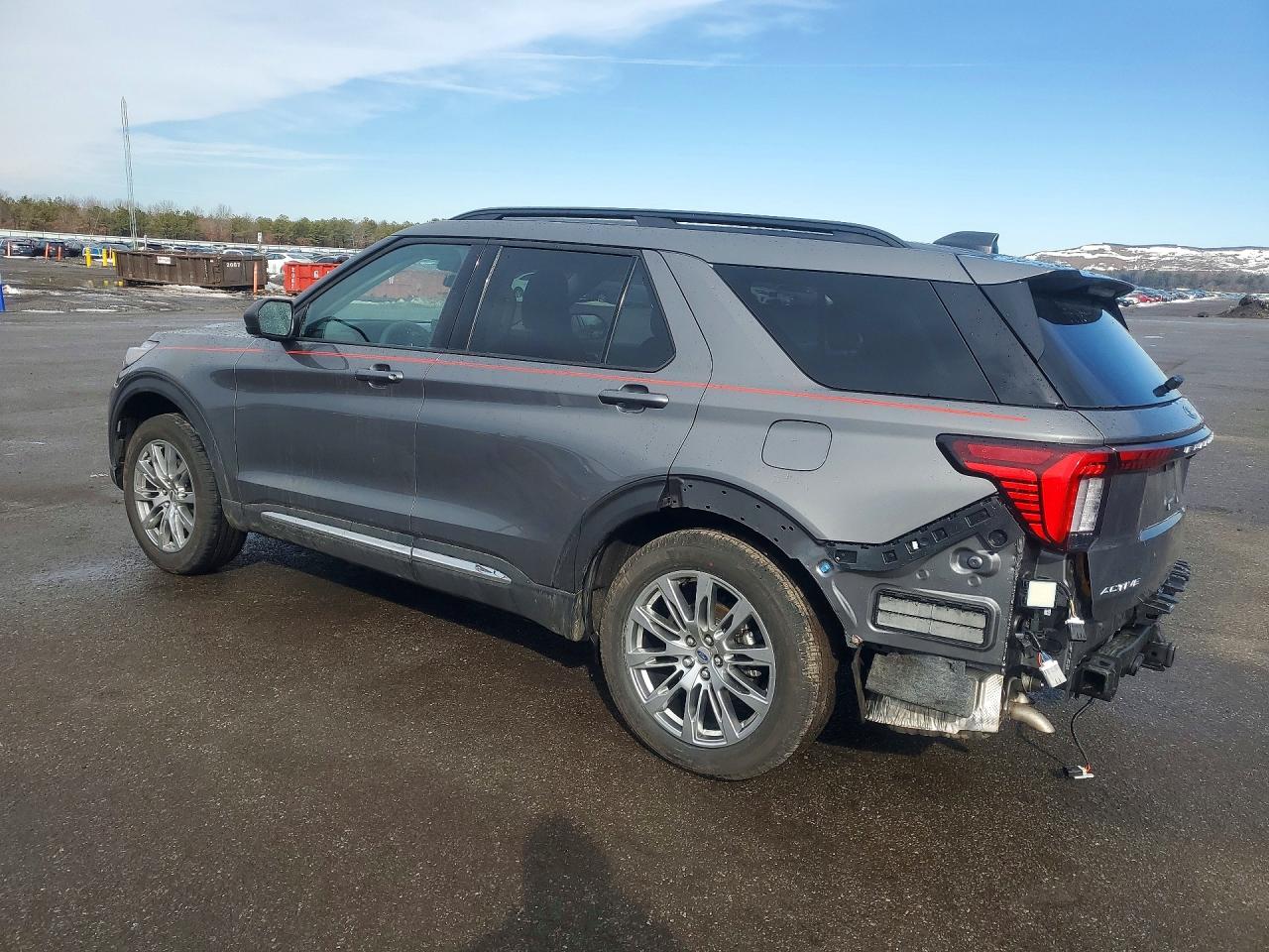 2025 FORD EXPLORER ACTIVE photo 4