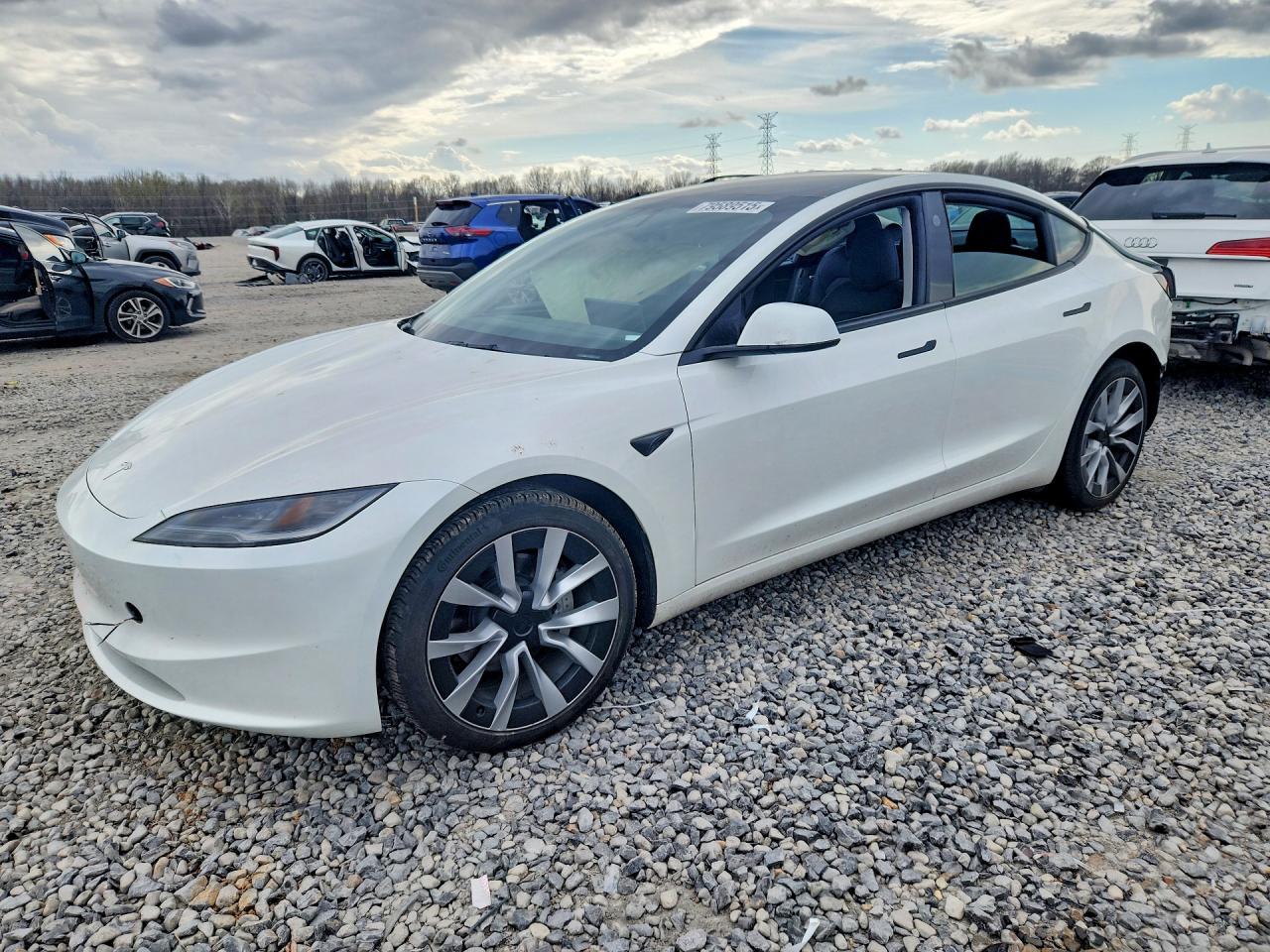 2024 TESLA MODEL 3