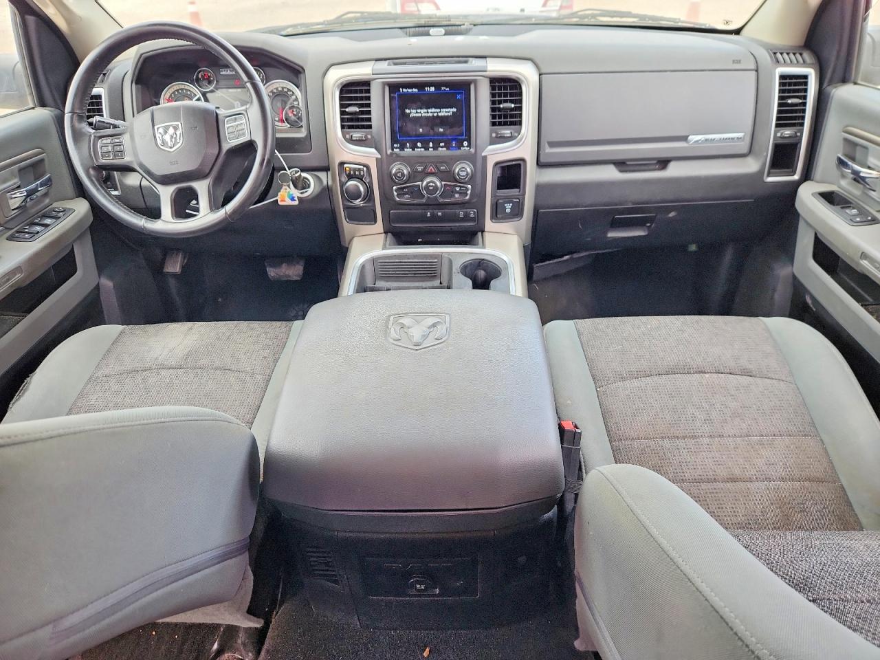 2018 RAM 1500 SLT photo 15