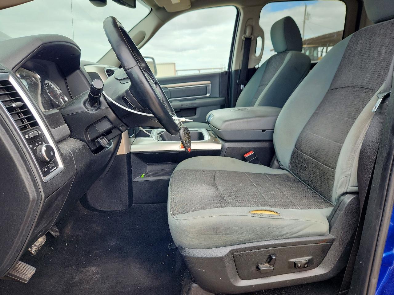 2018 RAM 1500 SLT photo 13