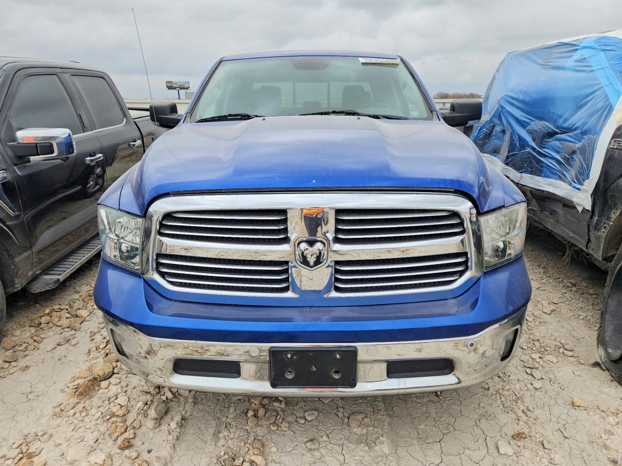 2018 RAM 1500 SLT photo 9
