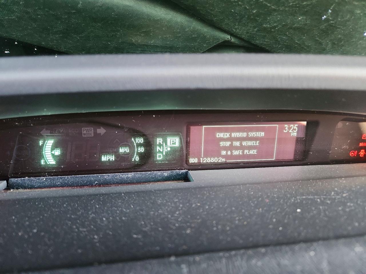 2013 TOYOTA PRIUS THREE photo 25