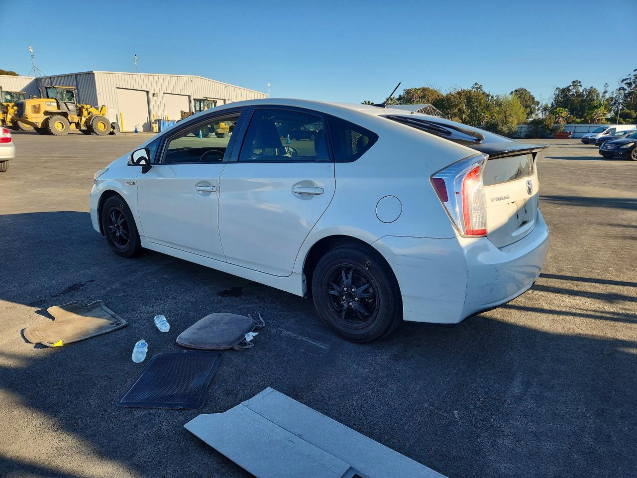 2013 TOYOTA PRIUS THREE photo 4