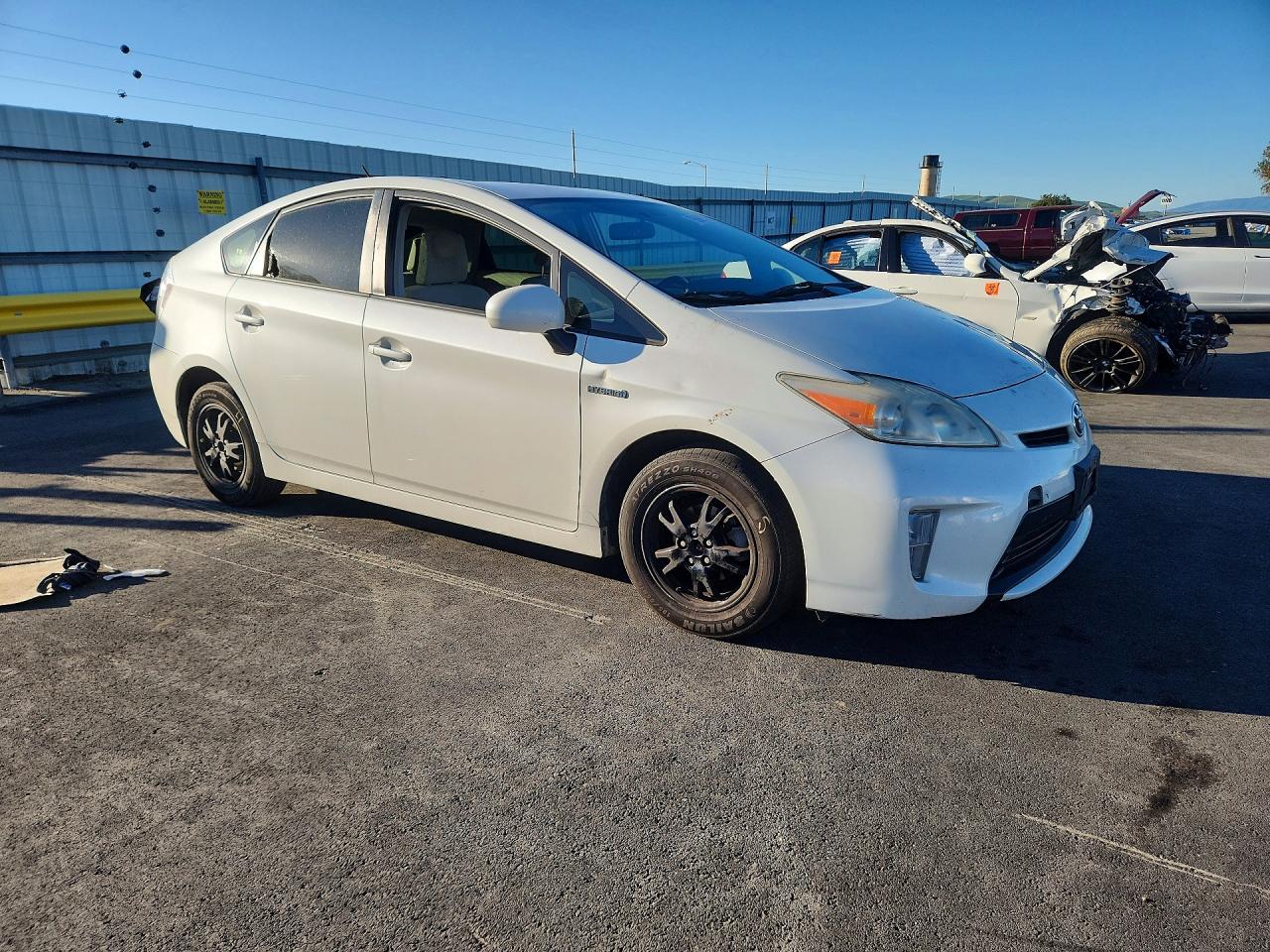 2013 TOYOTA PRIUS THREE photo 10