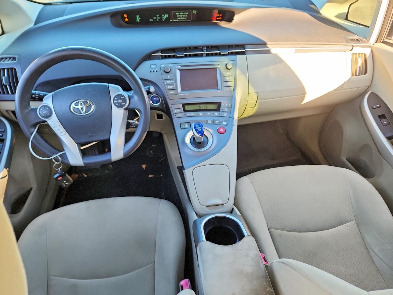 2013 TOYOTA PRIUS THREE photo 22