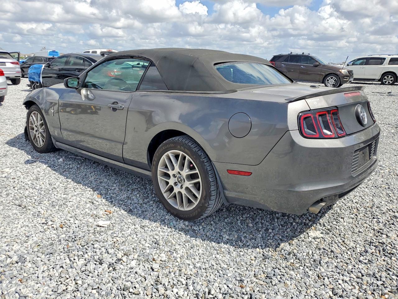 2014 FORD MUSTANG photo 4