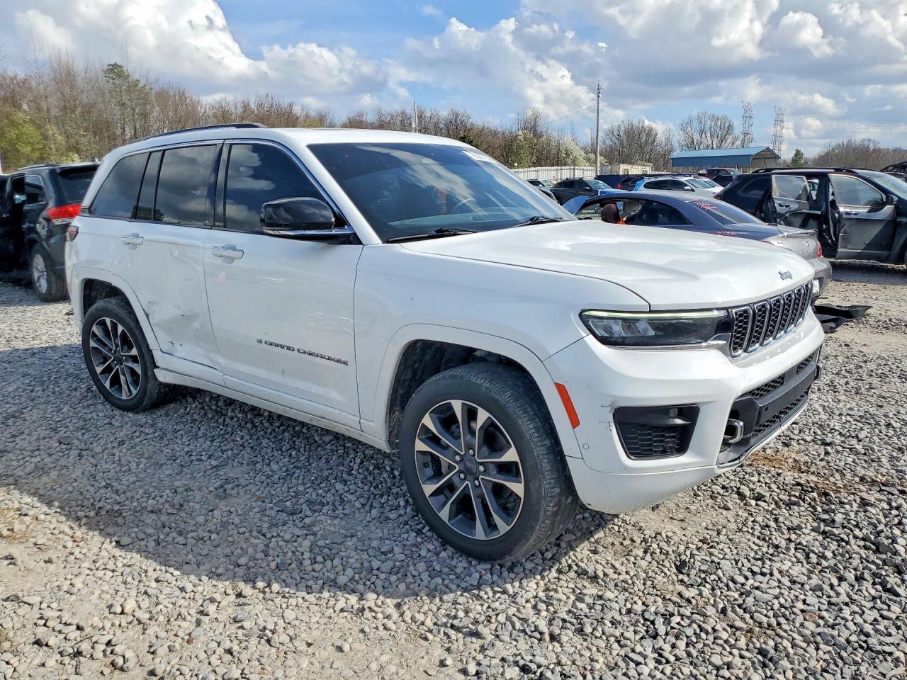 2022 JEEP GRAND CHEROKEE OVERLAND photo 7