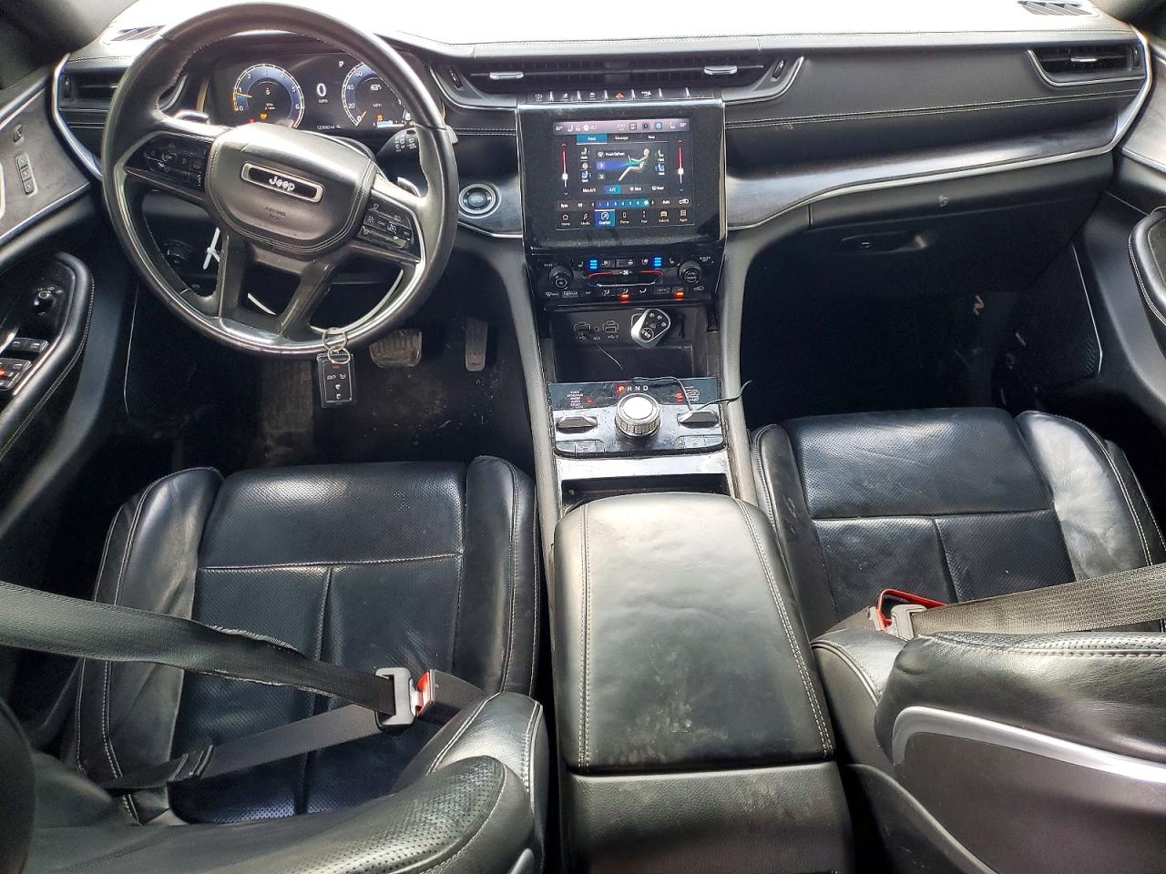2022 JEEP GRAND CHEROKEE OVERLAND photo 15
