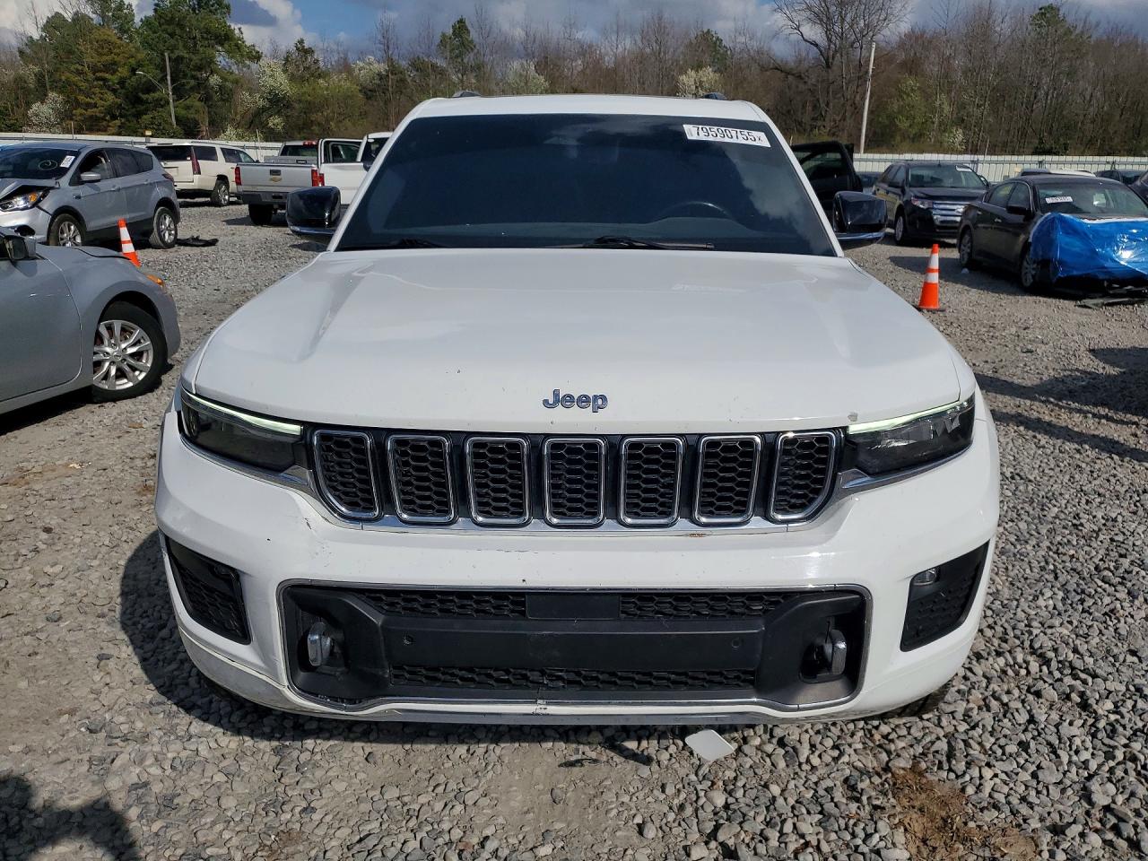 2022 JEEP GRAND CHEROKEE OVERLAND photo 9