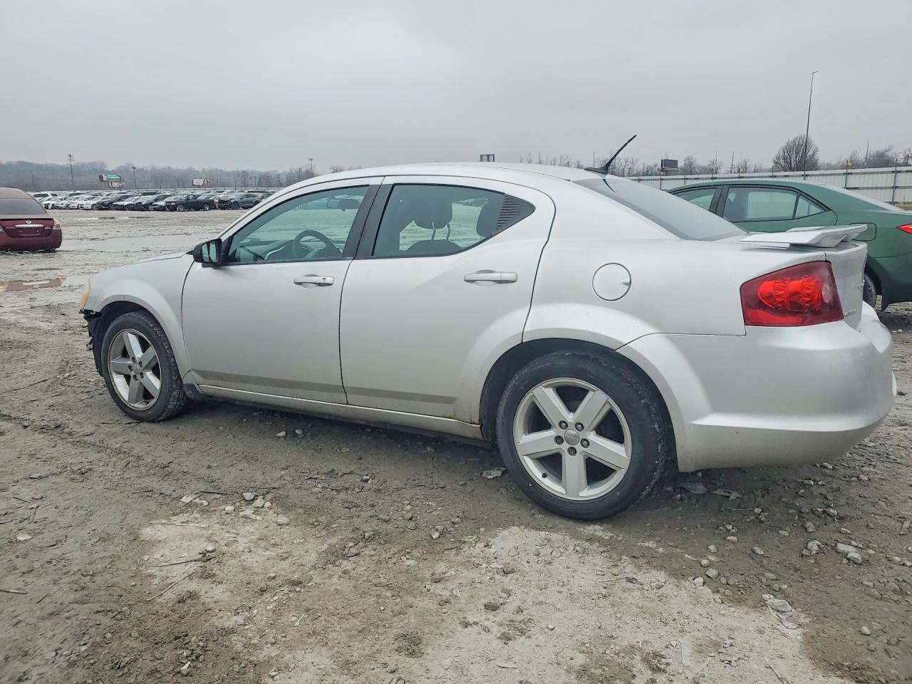 2012 DODGE AVENGER SE photo 2