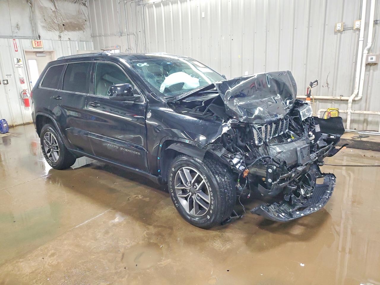 2020 JEEP GRAND CHEROKEE LAREDO photo 7