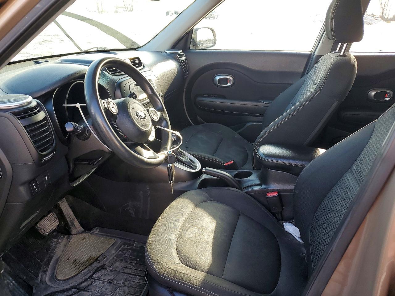 2016 KIA SOUL + photo 7