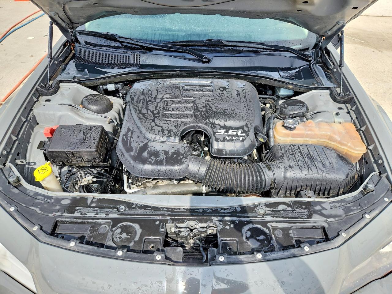 2019 CHRYSLER 300 TOURING photo 11