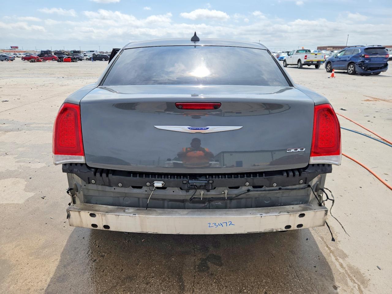 2019 CHRYSLER 300 TOURING photo 6