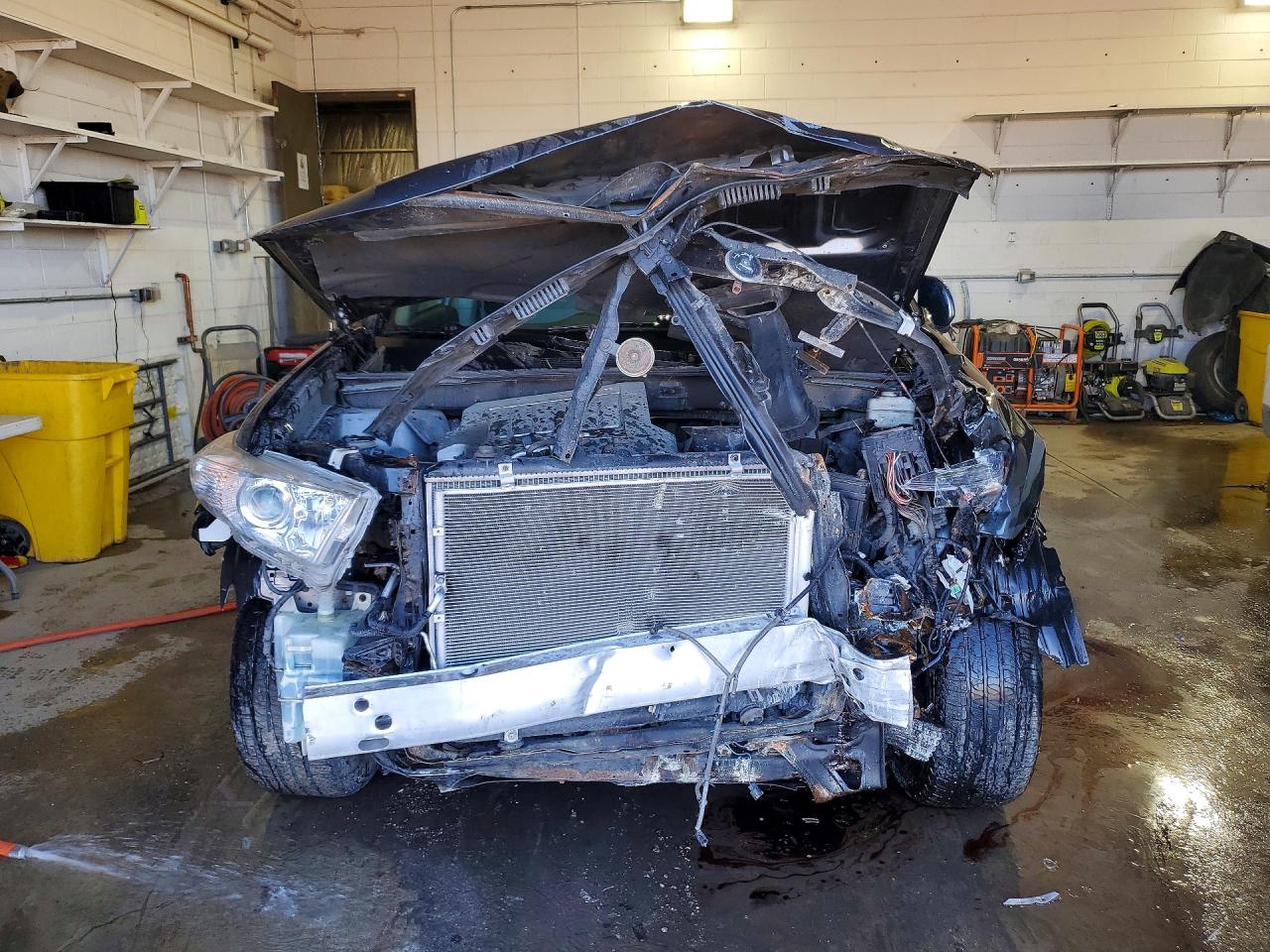 2011 TOYOTA HIGHLANDER BASE photo 5