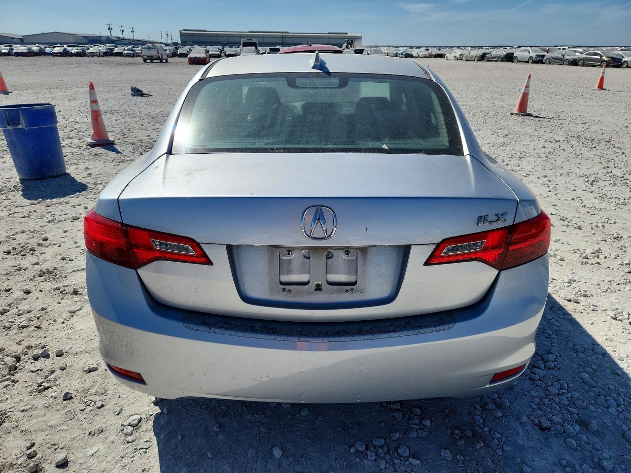 2013 ACURA ILX 20 photo 16
