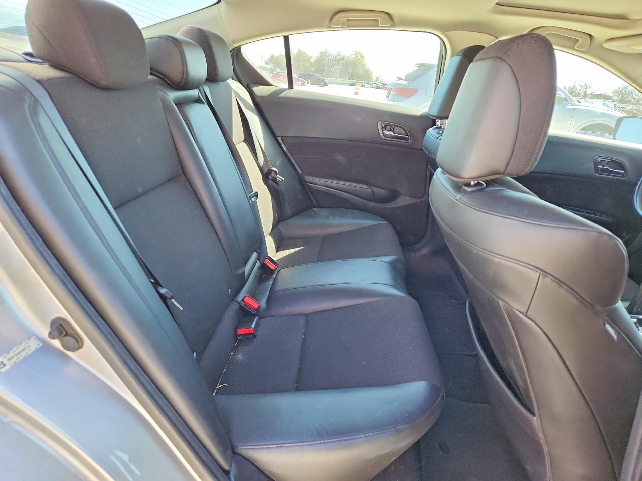 2013 ACURA ILX 20 photo 28