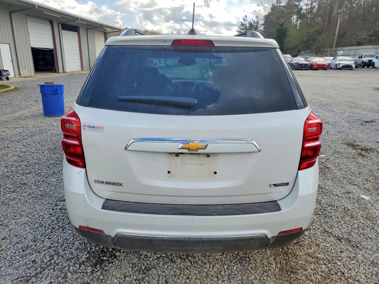 2017 CHEVROLET EQUINOX photo 6