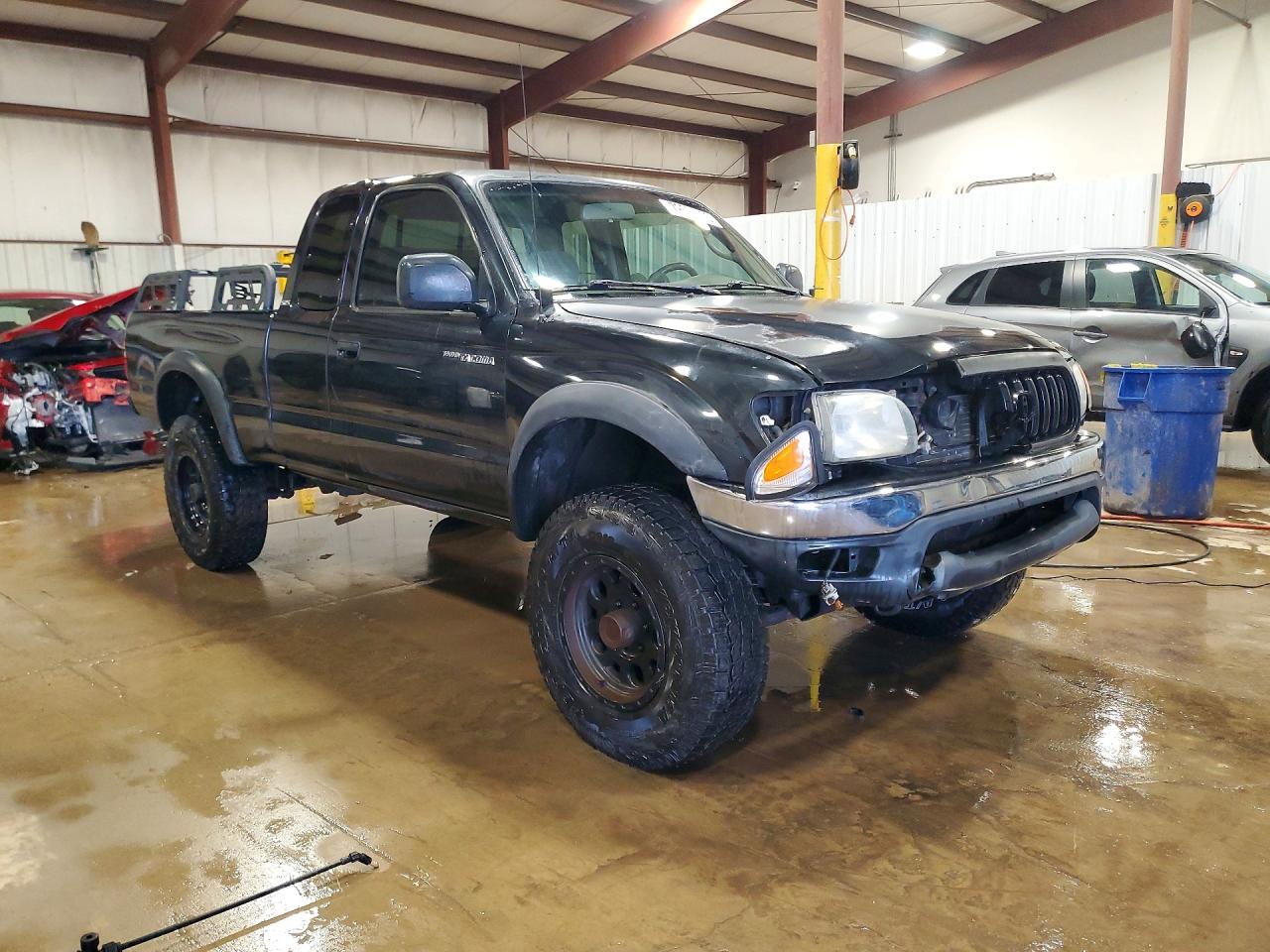 2004 TOYOTA TACOMA V6 photo 4