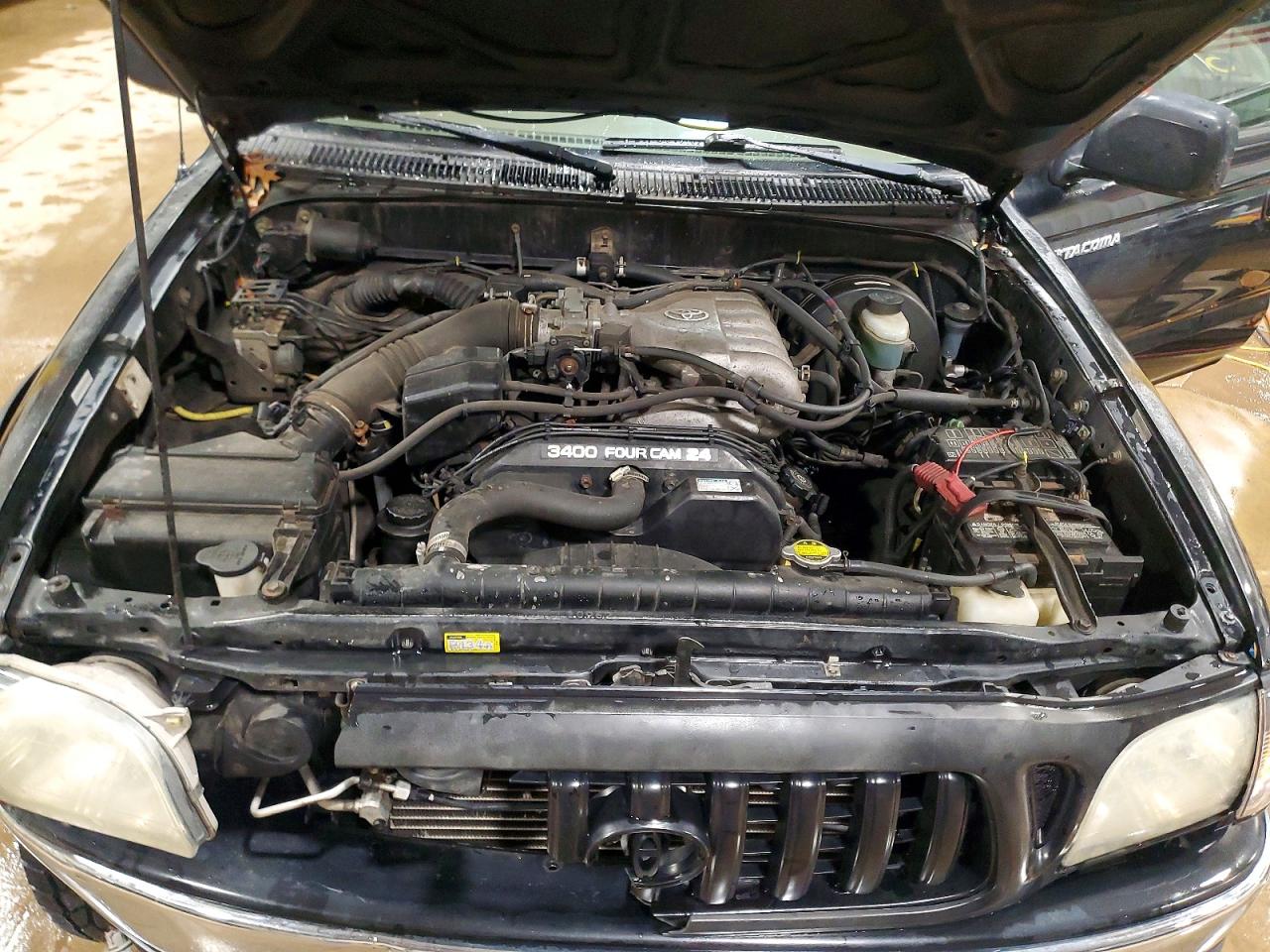 2004 TOYOTA TACOMA V6 photo 11