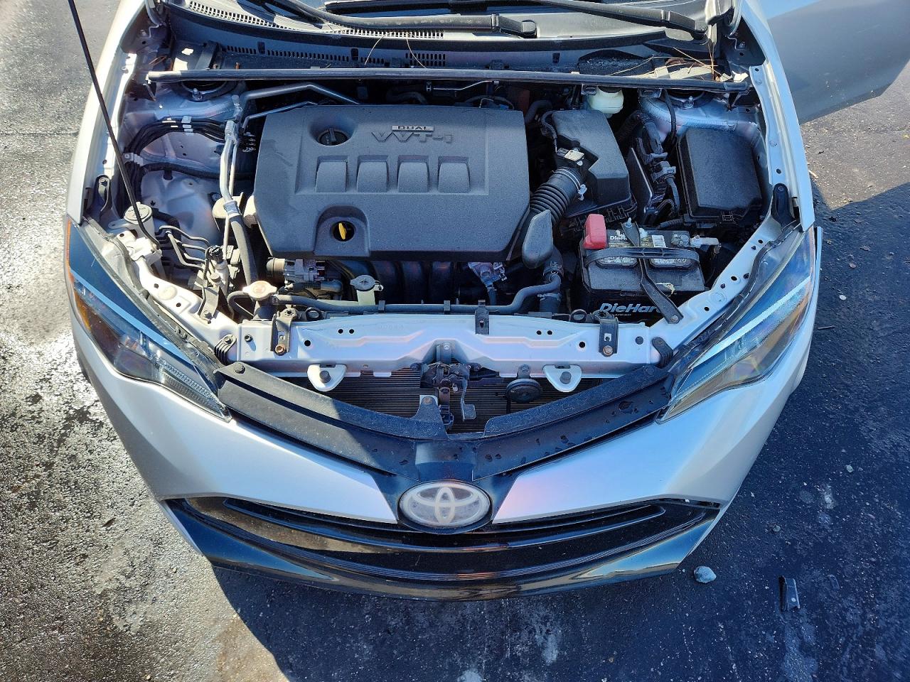 2019 TOYOTA COROLLA LE photo 11