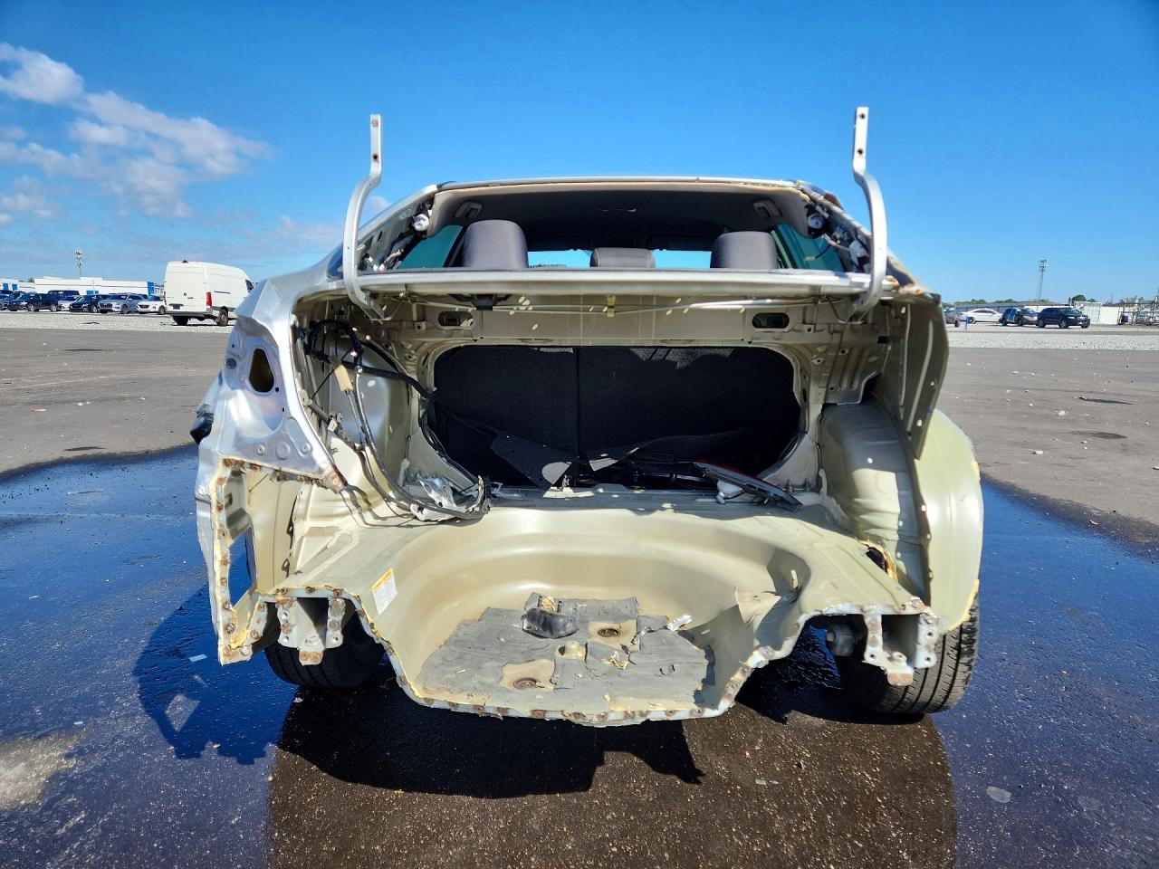 2019 TOYOTA COROLLA LE photo 6