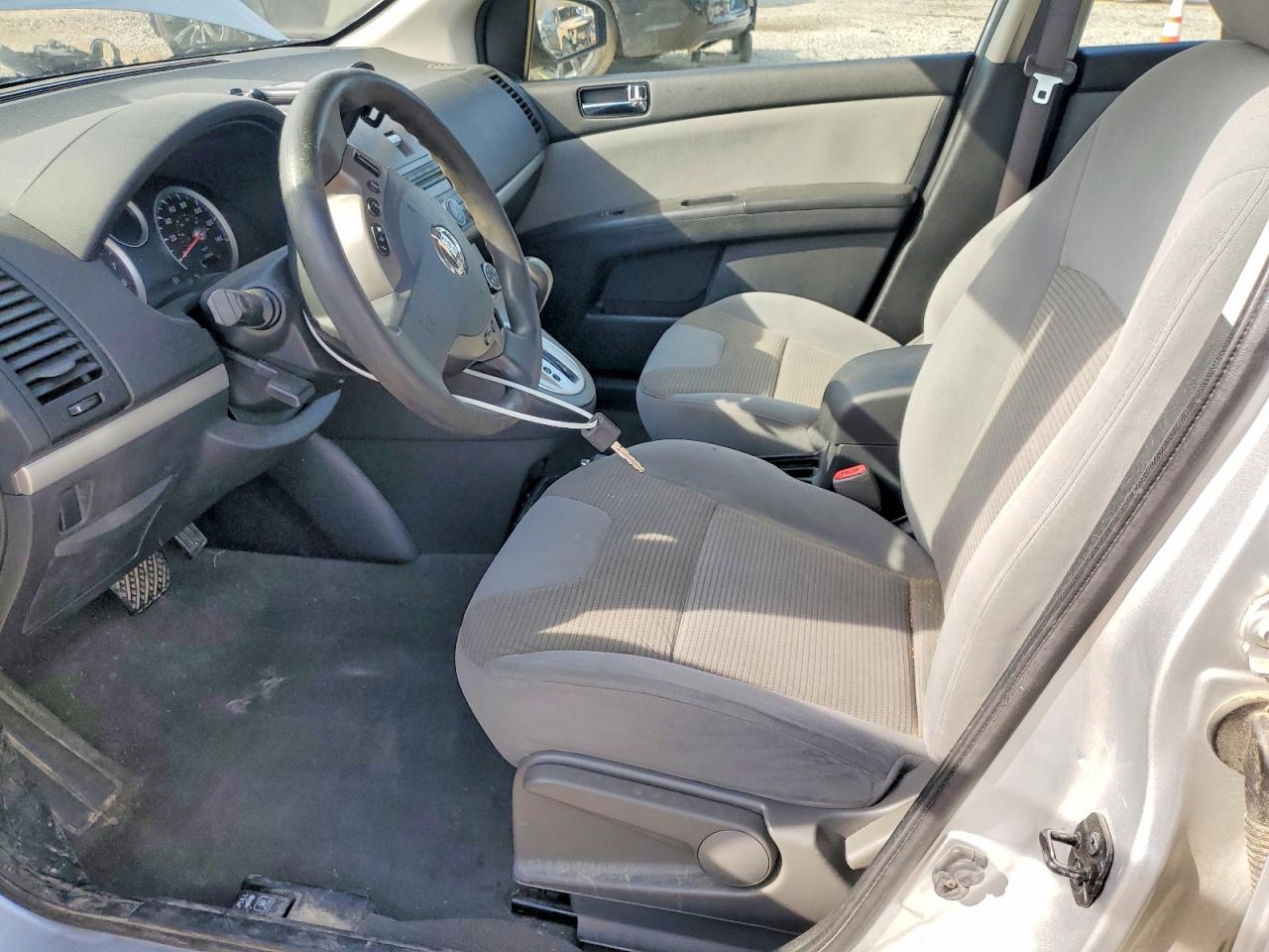 2010 NISSAN SENTRA 2.0 photo 13
