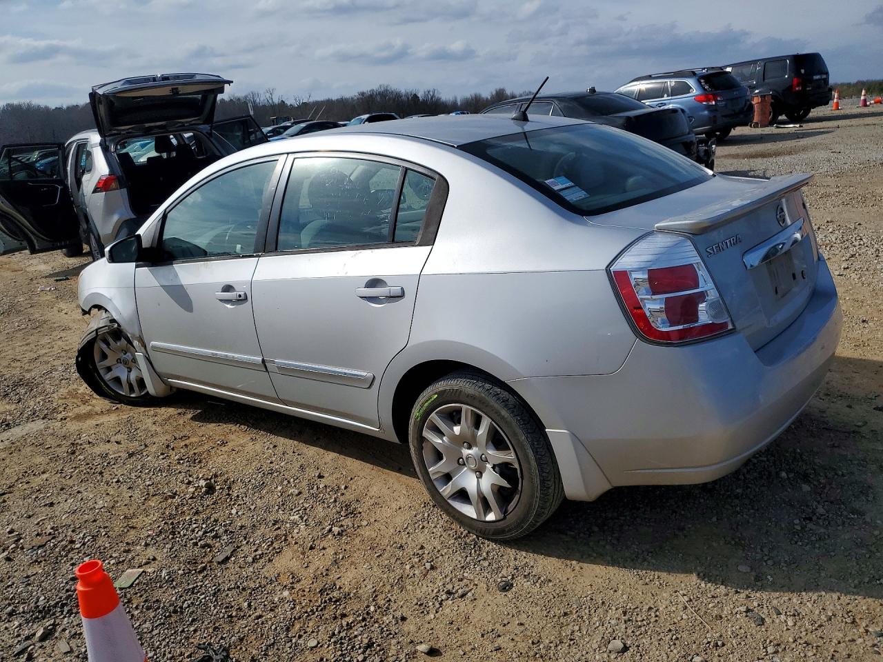 2010 NISSAN SENTRA 2.0 photo 3
