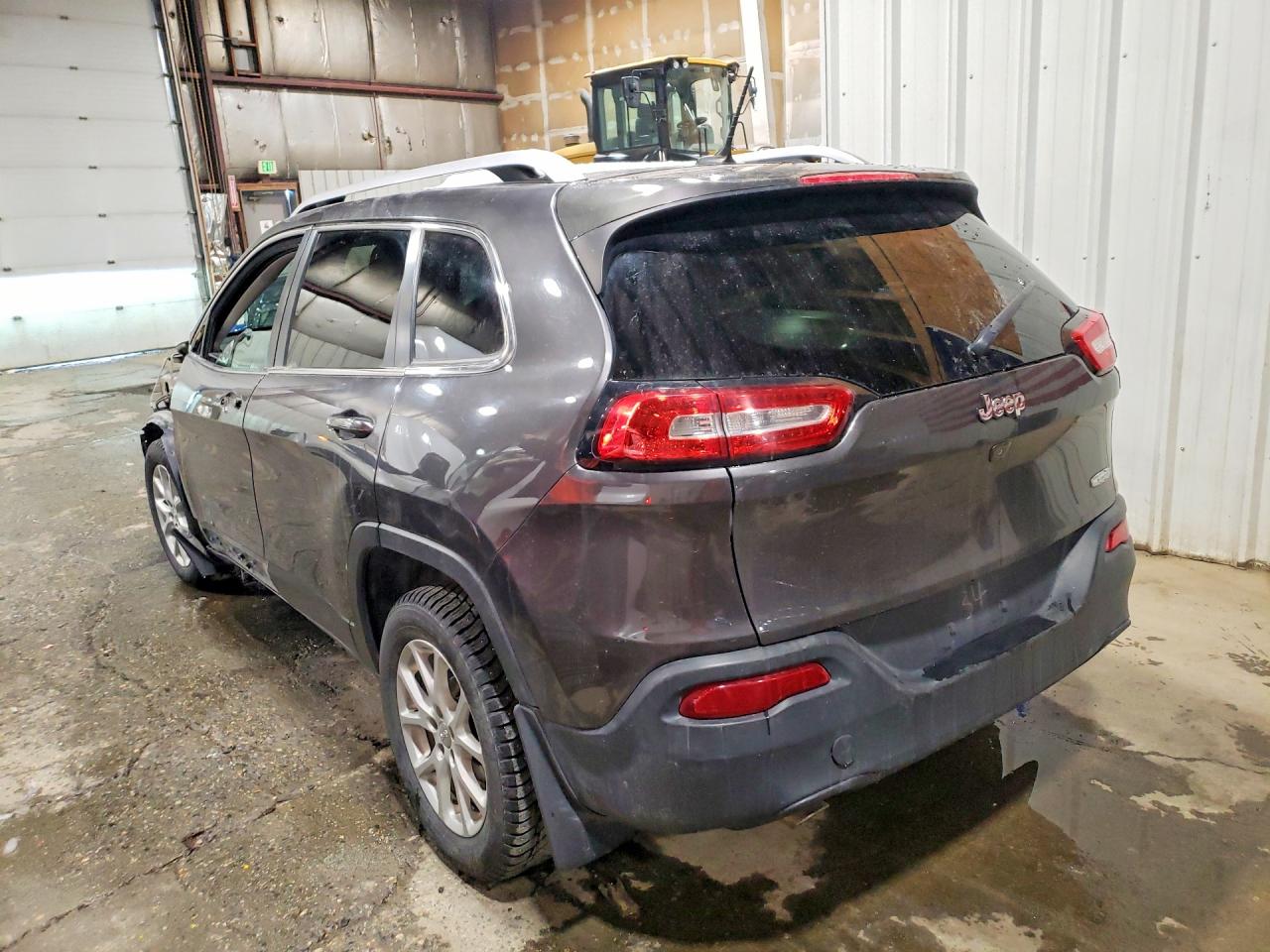 2014 JEEP CHEROKEE LATITUDE photo 2