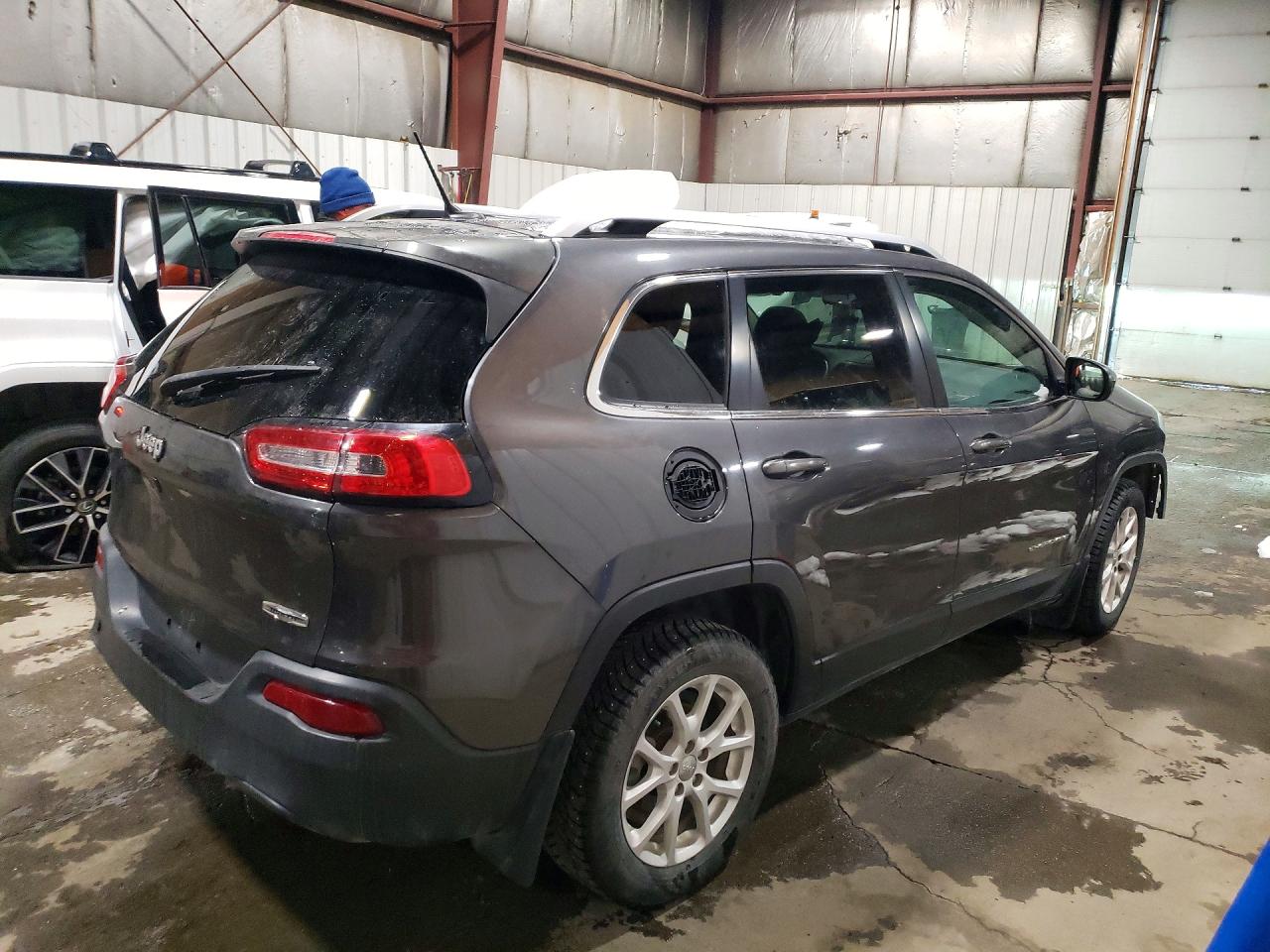 2014 JEEP CHEROKEE LATITUDE photo 3