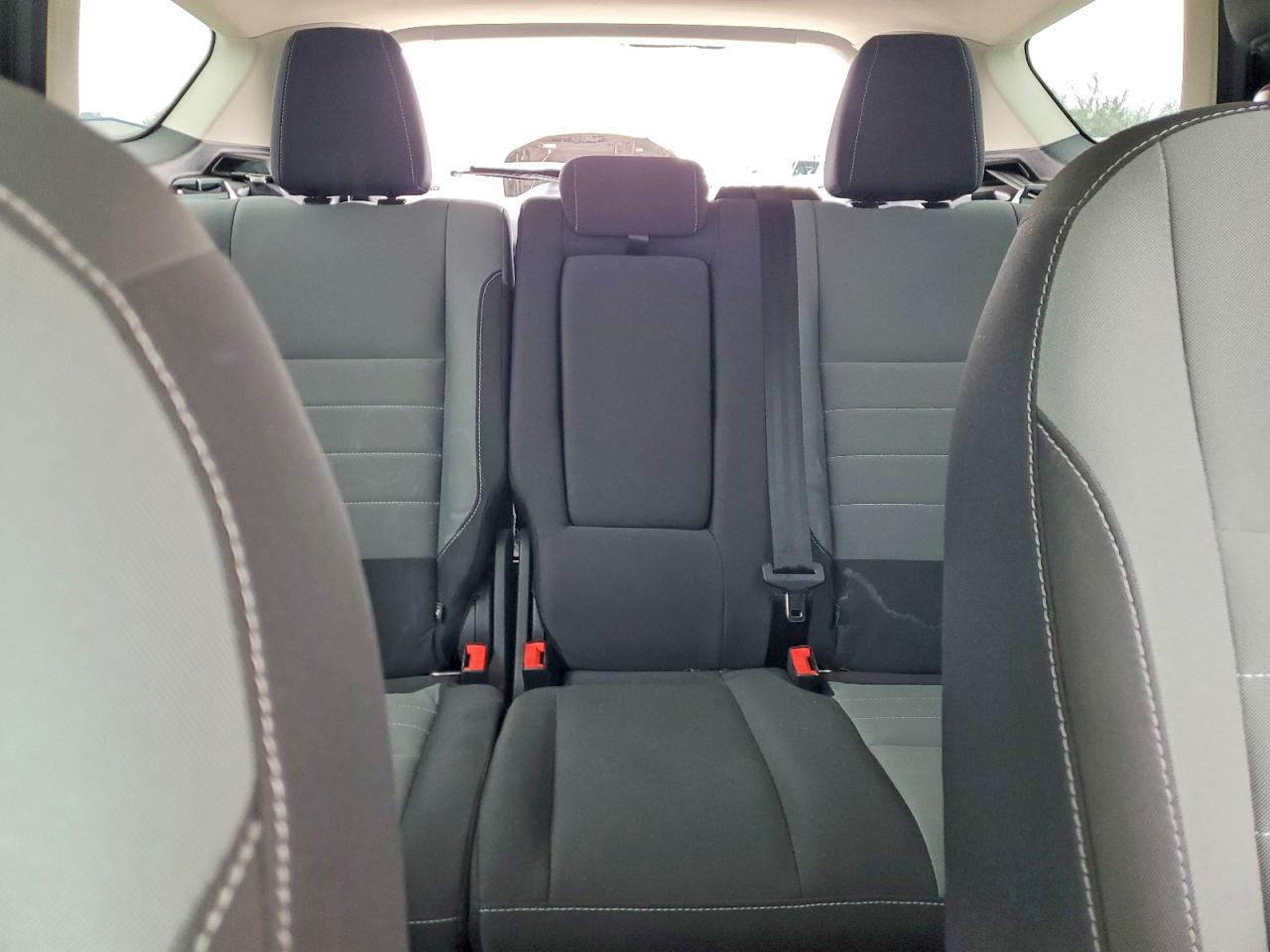 2016 FORD ESCAPE photo 19