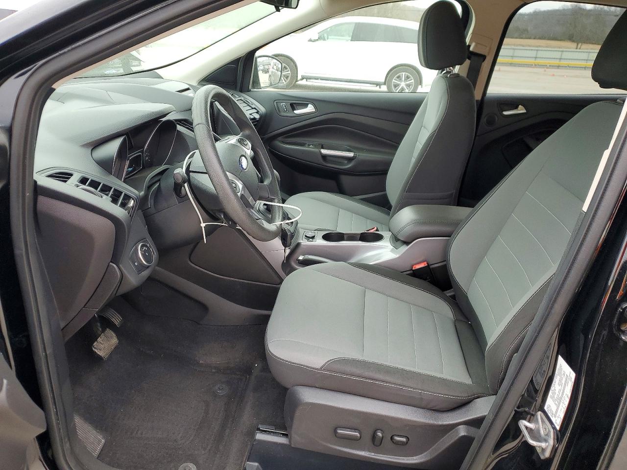 2016 FORD ESCAPE photo 13