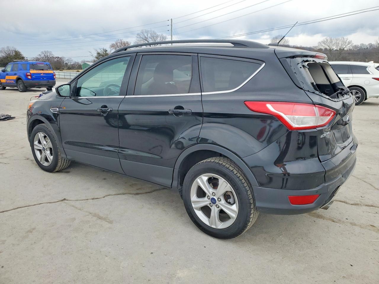 2016 FORD ESCAPE photo 3