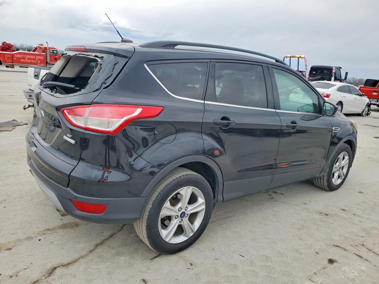 2016 FORD ESCAPE photo 5
