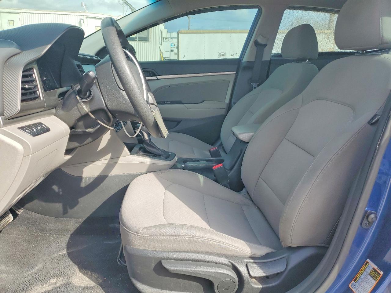 2020 HYUNDAI ELANTRA SEL photo 13
