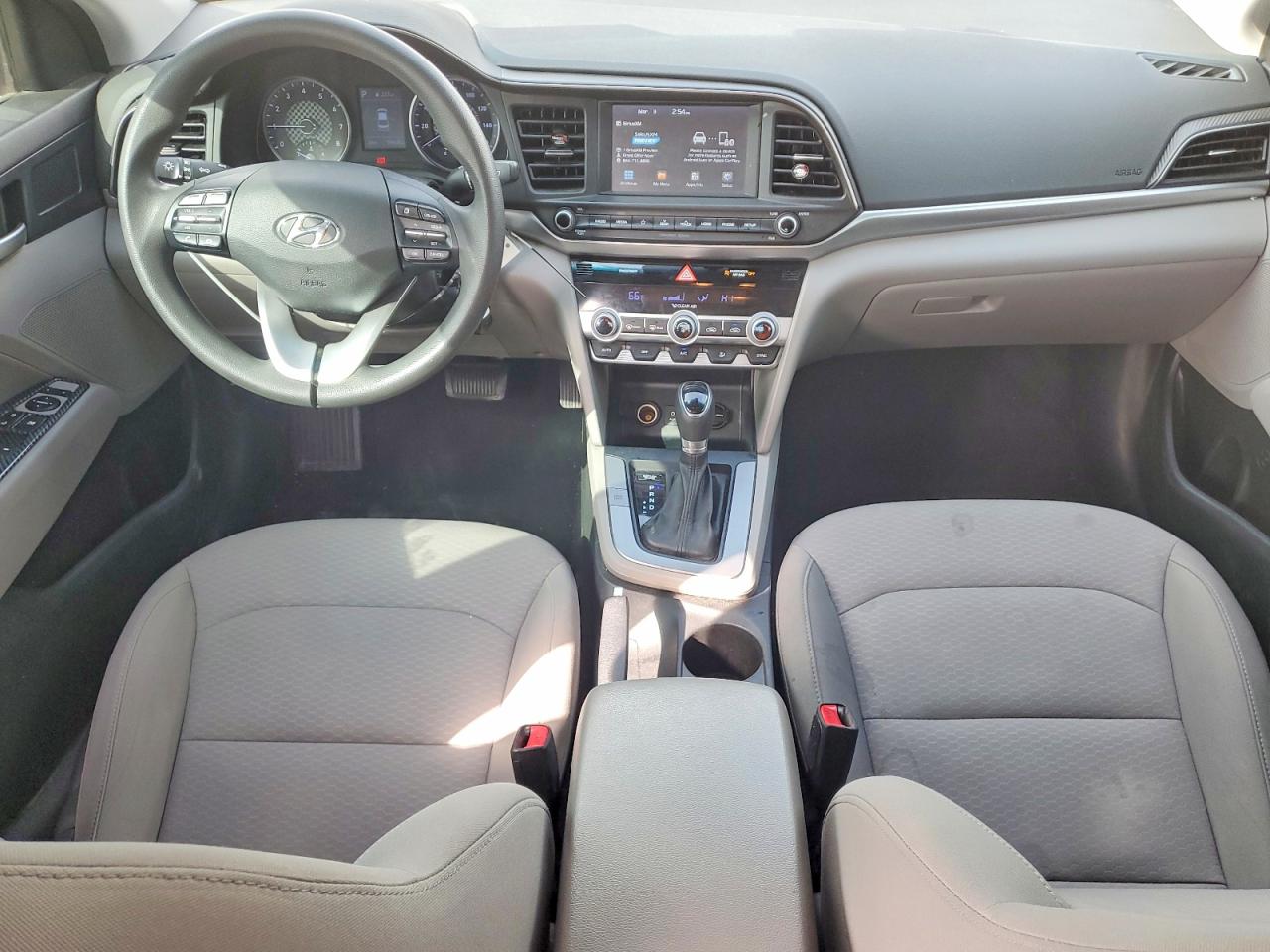 2020 HYUNDAI ELANTRA SEL photo 15
