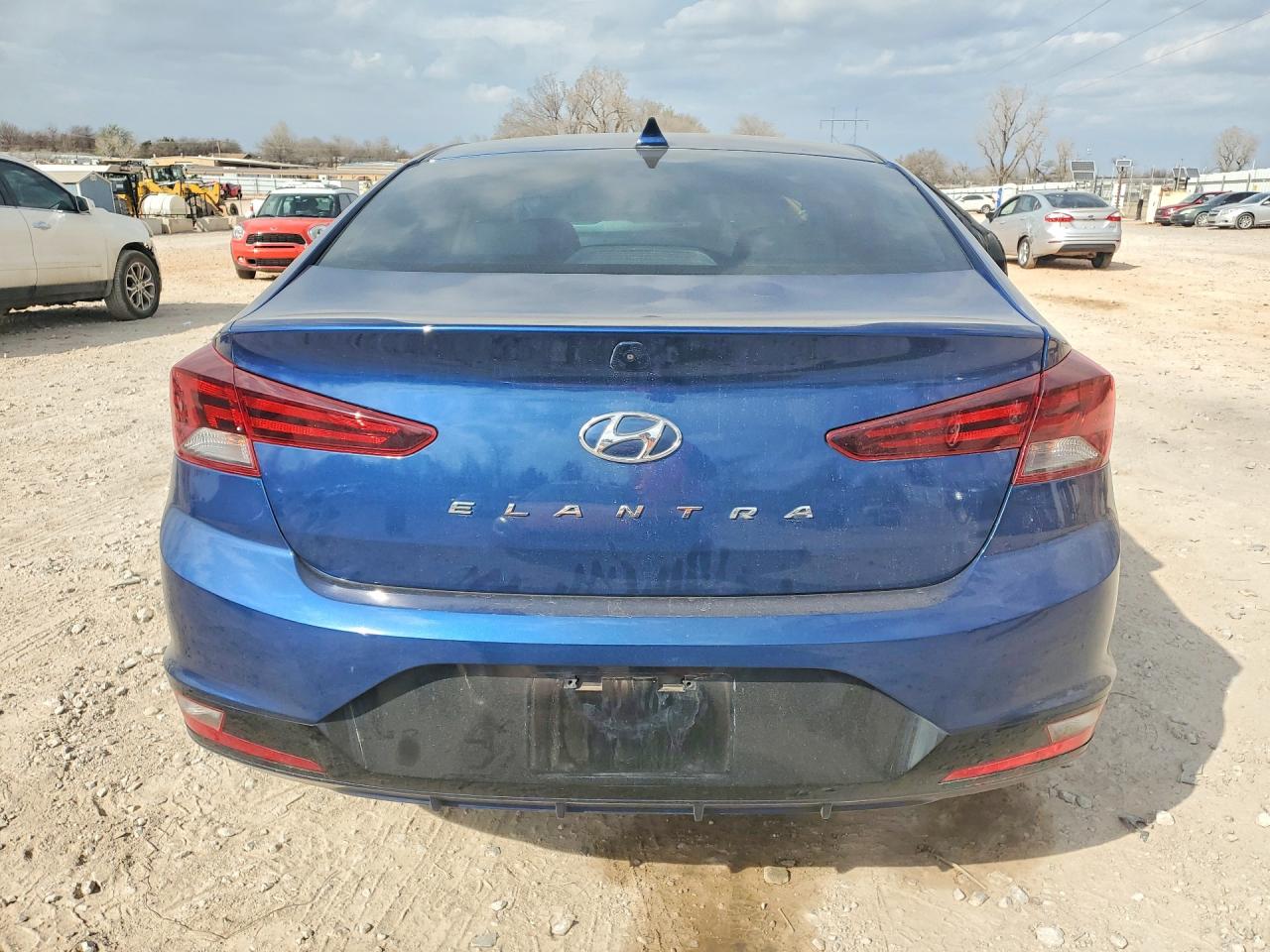 2020 HYUNDAI ELANTRA SEL photo 11